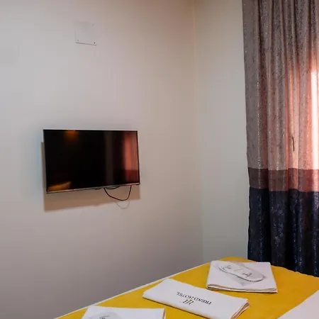 Hotel Trend *
